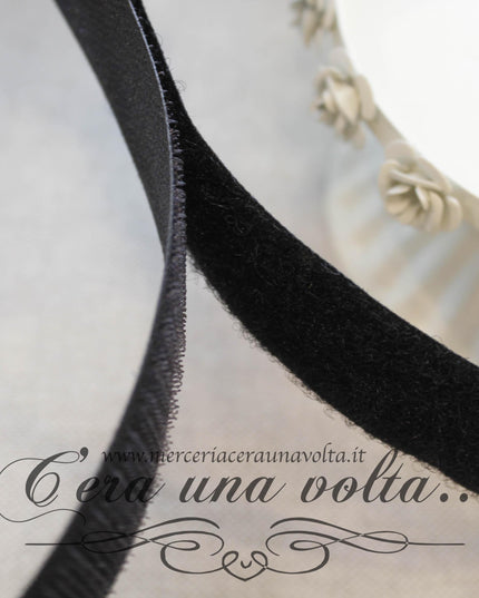 Velcro Nero (Chiusura a strappo)