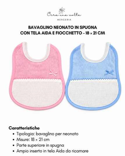 Bavaglino neonato in spugna con tela Aida e fiocchetto – 18 × 21 cm