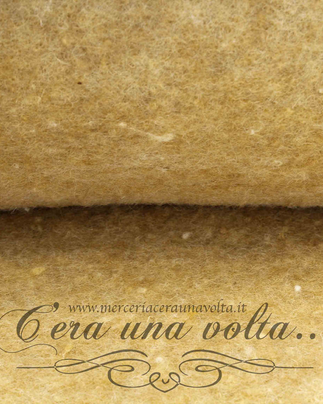Vello di lana cardata naturale