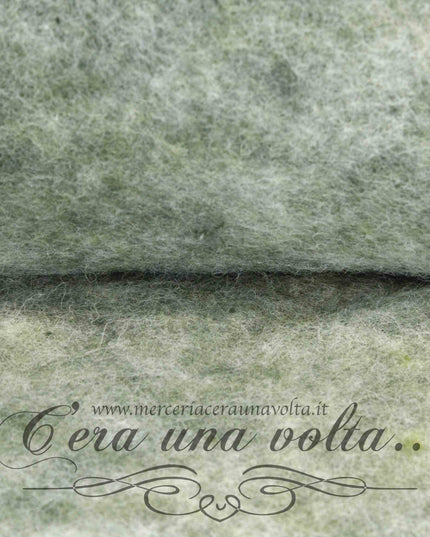 Vello di lana cardata naturale