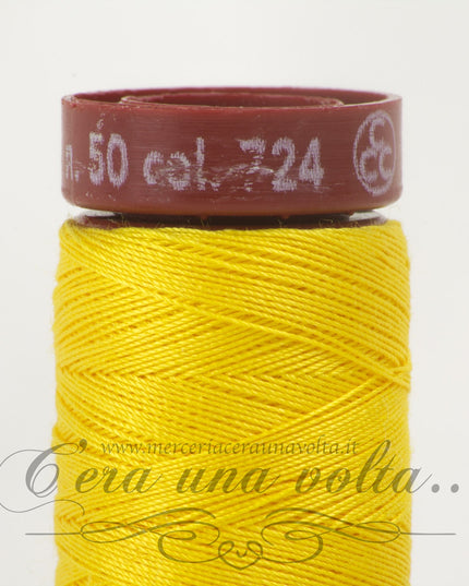 Filo da cucire titolo 50