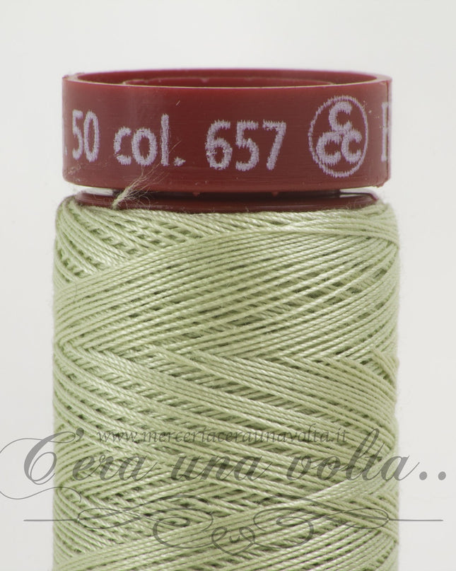 Filo da cucire titolo 50