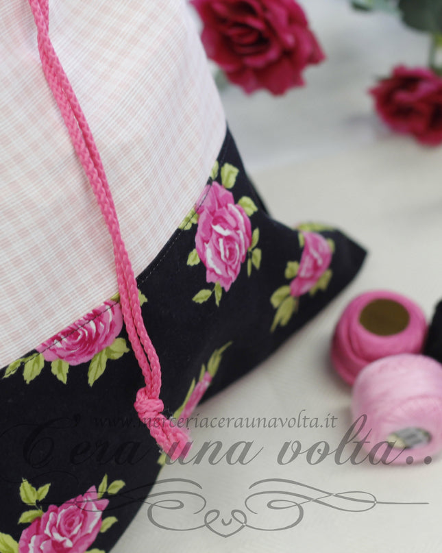 Sacchettino per biancheria Black roses